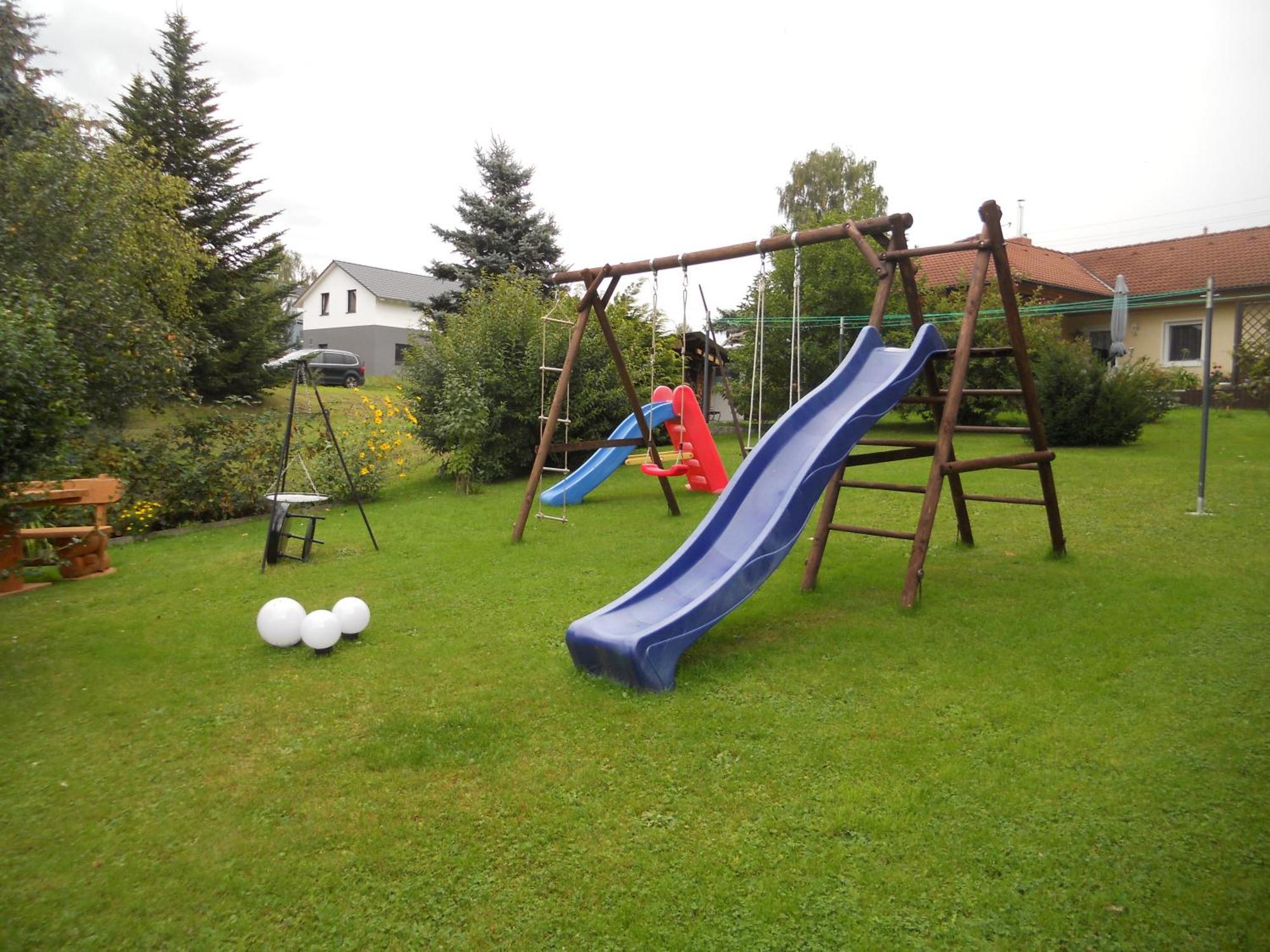 Ferienhaus Zittau Oberlausitz & Ferienwohnung Am Hamann Berg Exterior photo